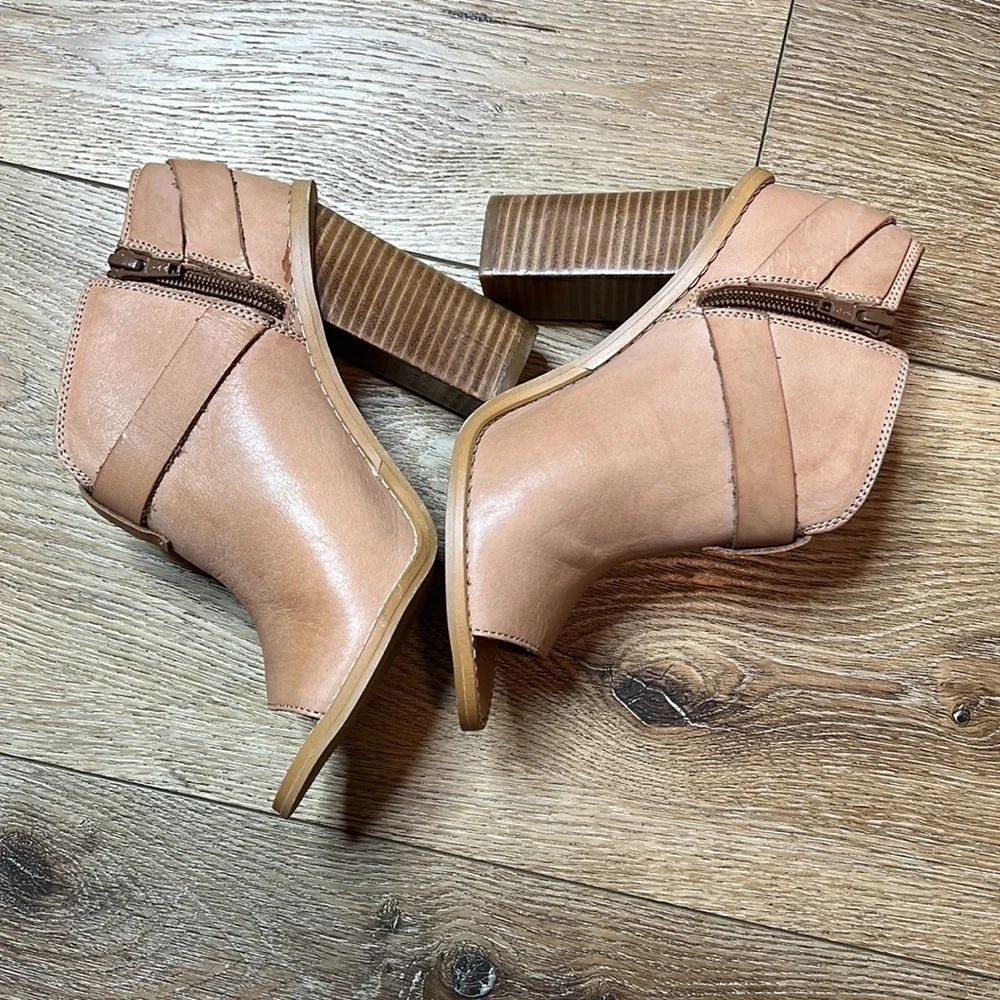 Sixtyseven Polly Tan Leather Peeptoe Booties Size 37/5